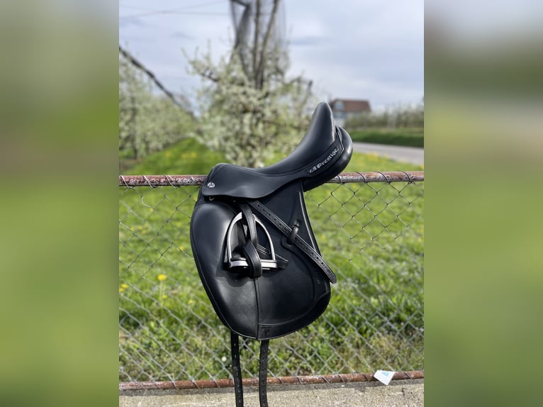 Dressursattel Prestige