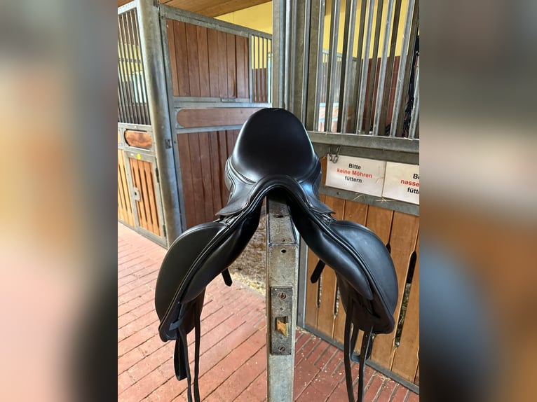 Dressursattel Prestige Venus Style Monoblatt