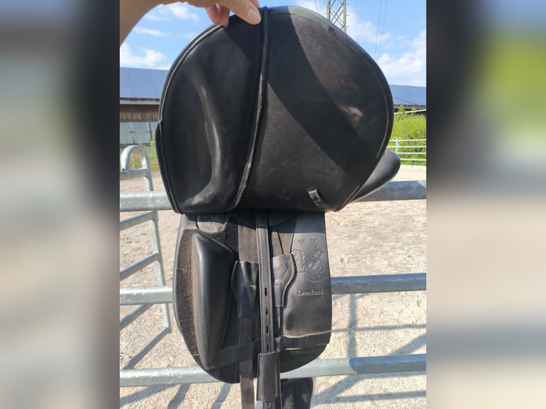 Dressursattel, reitsattel