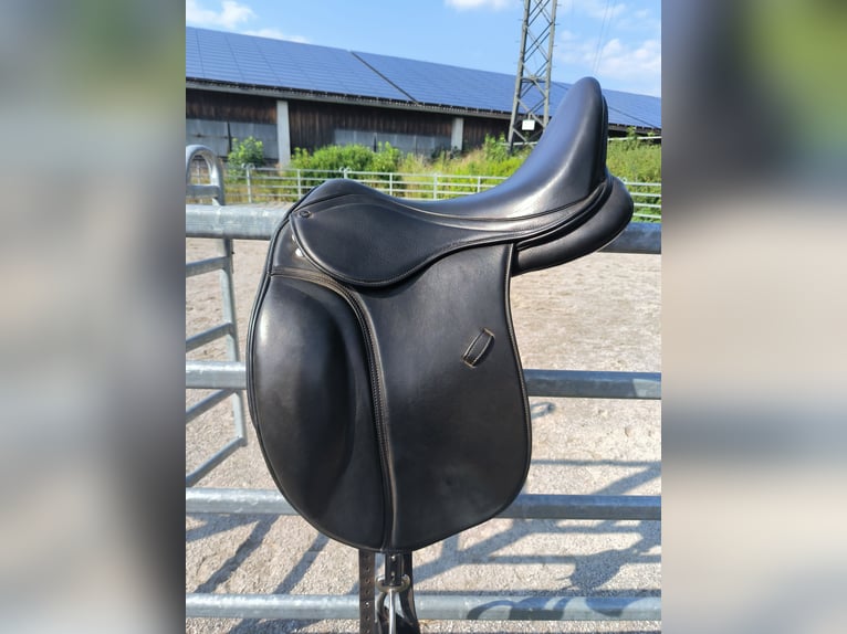 Dressursattel, reitsattel