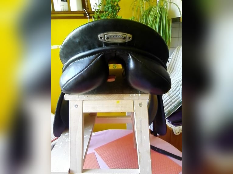 Dressursattel STÜBBEN Tristan 17,5 Zoll