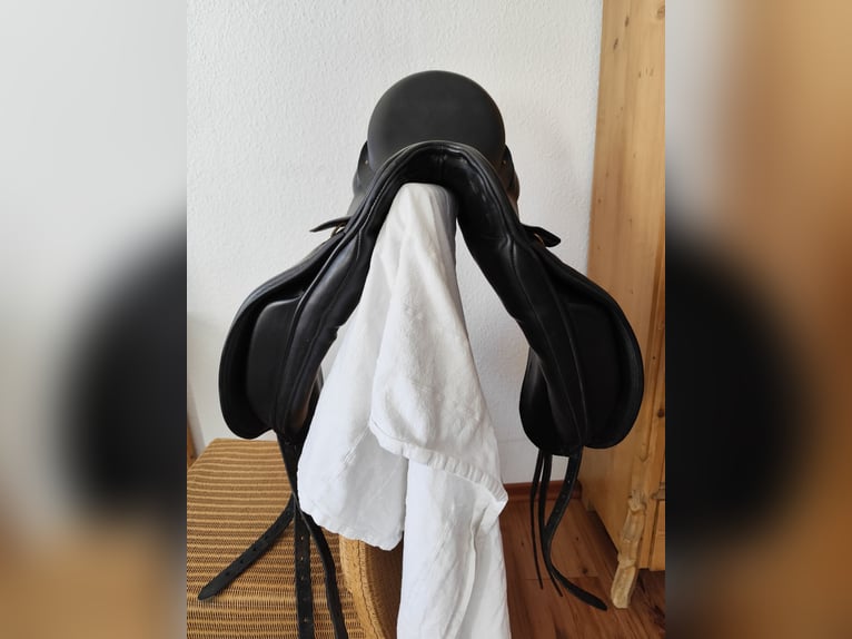 Dressursattel von Albion 17" Schwarz