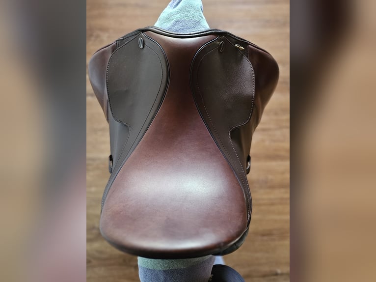 Euroriding ACHAT Dressur 17" 34er Kammer