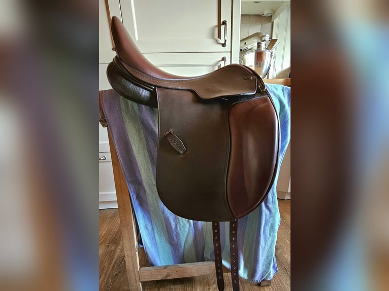 Euroriding ACHAT Dressur 17" 34er Kammer