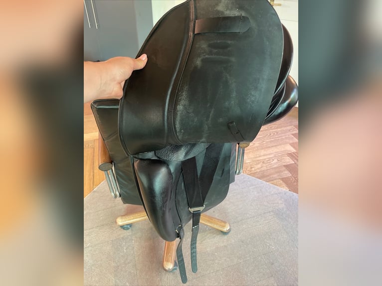 Euroriding Diamant Dressursattel 17,5 Zoll