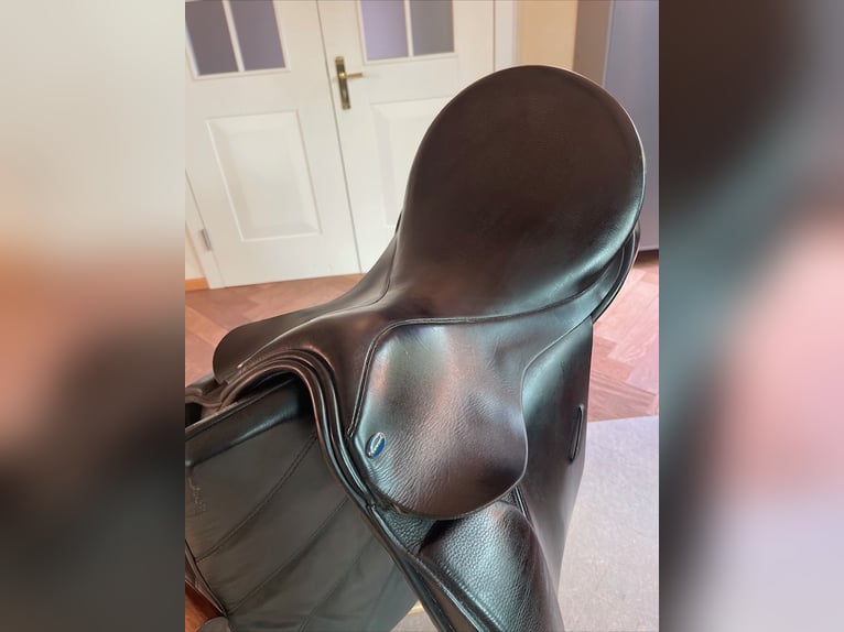 Euroriding Diamant Dressursattel 17,5 Zoll