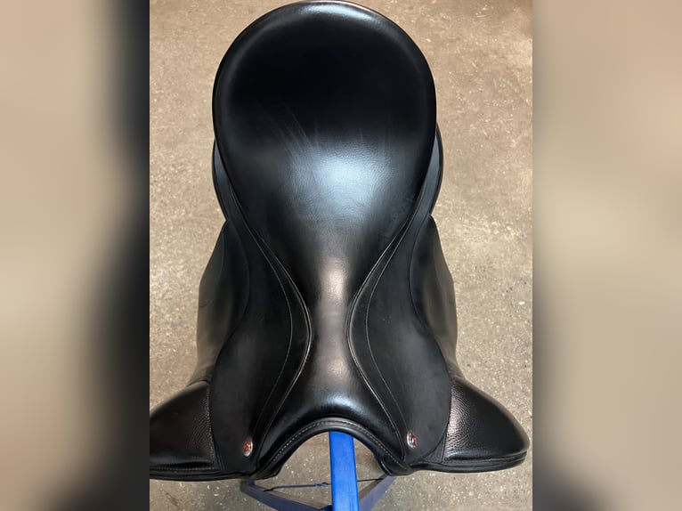 Exklusiver Teilmaß Dressursattel 17,5" | Monoblatt | Hochwertiges Leder | Top Zustand!