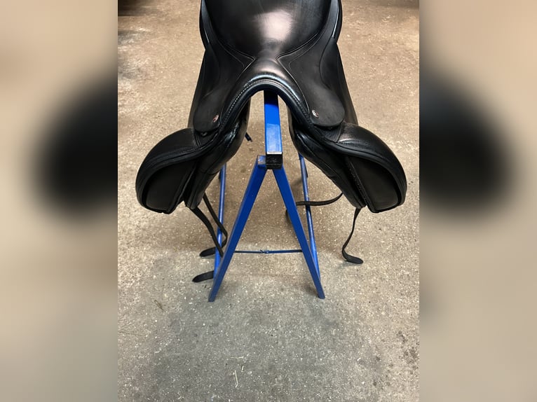 Exklusiver Teilmaß Dressursattel 17,5" | Monoblatt | Hochwertiges Leder | Top Zustand!