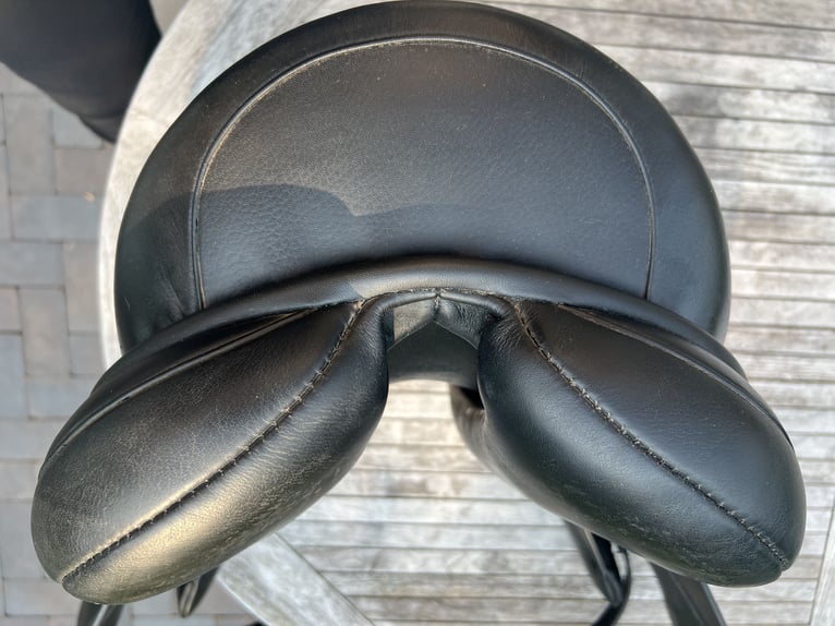 Exklusiver Teilmaß Dressursattel 17,5" | Monoblatt | Hochwertiges Leder | Top Zustand!