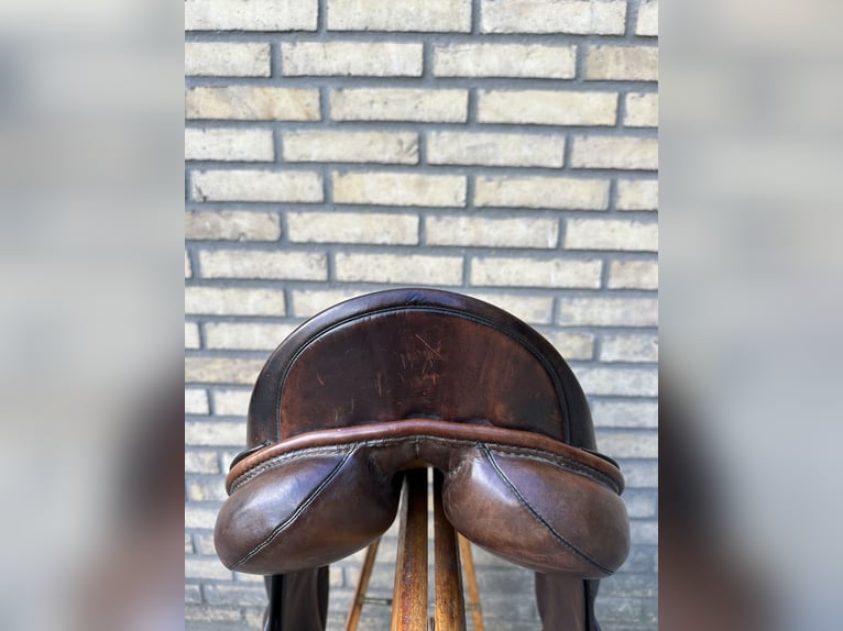 Hennig Dressursattel 17,5 Zoll