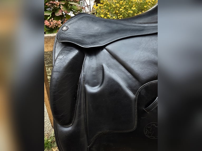 Hennig Dressursattel