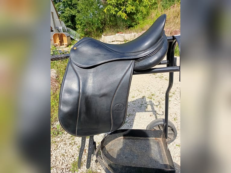 Hochwertiger Barbier Dressursattel 17 Zoll