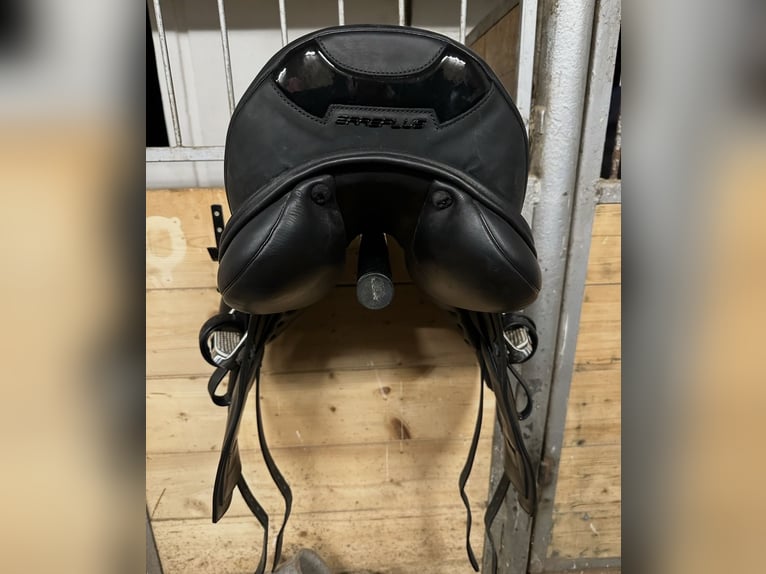 Ich verkaufe meinen hochwertigen Erreplus Connect Dressursattel