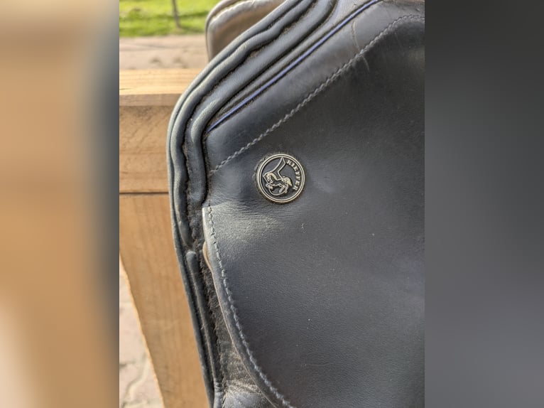 Kieffer Dressursattel 17,5 Zoll gepflegt und komfortabel 