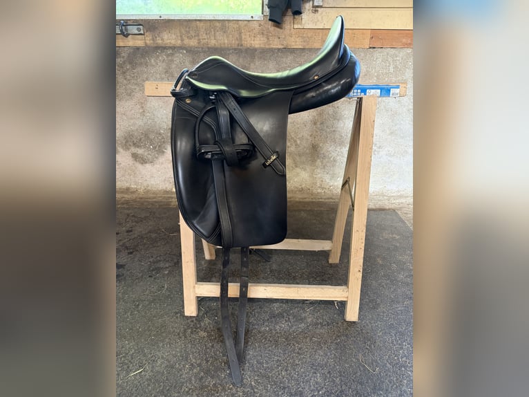 Labelle Dressursattel 17,5 Zoll