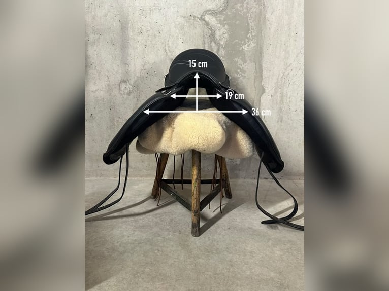 Luxus Freizeitsattel für breite Pferde — Einzelstück! — 17,5 / 18“ 43 cm KW 36, Probeversand