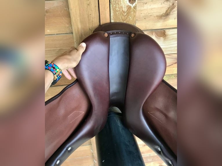Meyer 17.5 Dressursattel