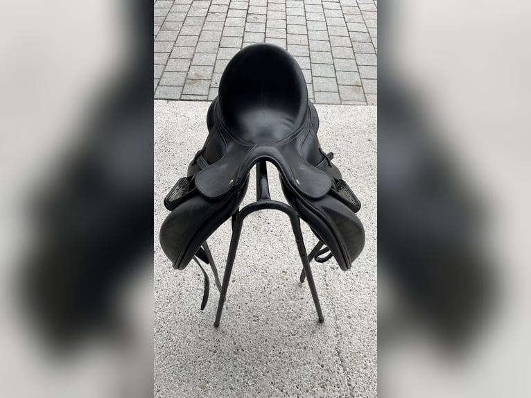 Meyer Dressursattel