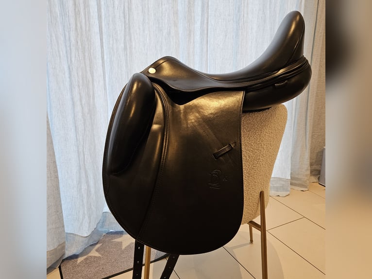 Neuwertiger Prestige D2 K Dressursattel