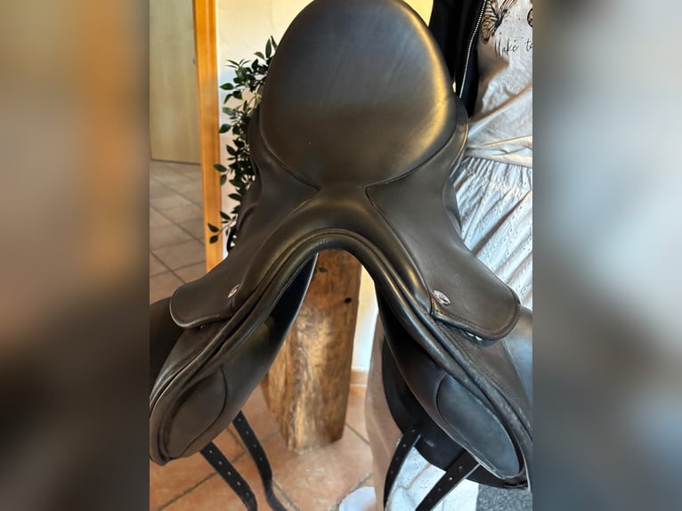 Olympia V. SP Klassika, 18 Zoll Dressursattel