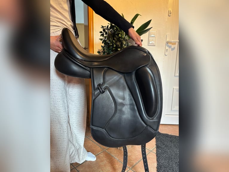 Olympia V. SP Klassika, 18 Zoll Dressursattel