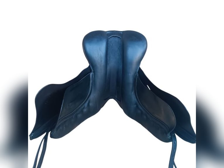 Paso Doble Hakan Alp Dressursattel Working Equitation 17,5 Zoll weite Kammer NP 4000€