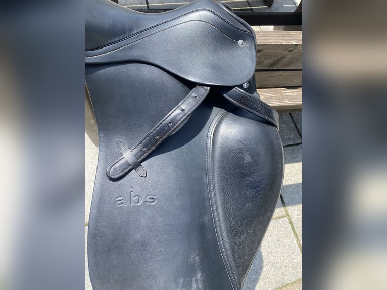 Passier abs Dressursattel 17“ - neuwertig!