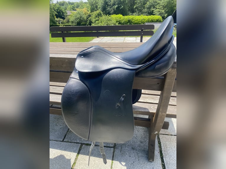 Passier abs Dressursattel 17“ - neuwertig!