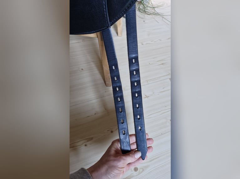 Passier Corona 2  17 Zoll  Lack/ Glitzer Mond am Keder