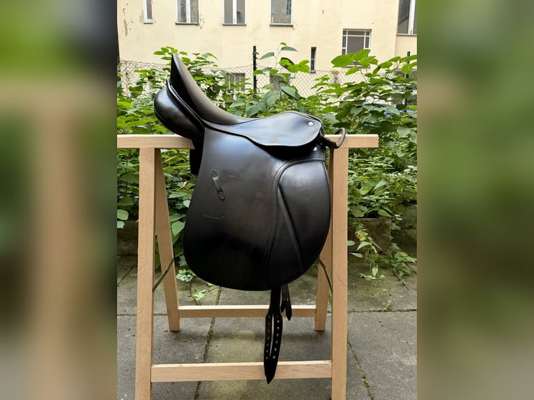 PASSIER GG Extra 16 Zoll schwarz Dressursattel mit Kopfeisen für mehr Widerristfreiheit