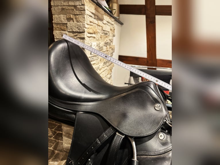 Prestige D2 K 16" Dressursattel, inkl. Zubehör