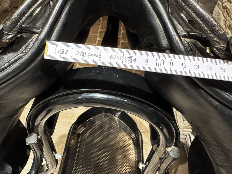 Prestige D2 K 17" Dressursattel, inkl. Zubehör