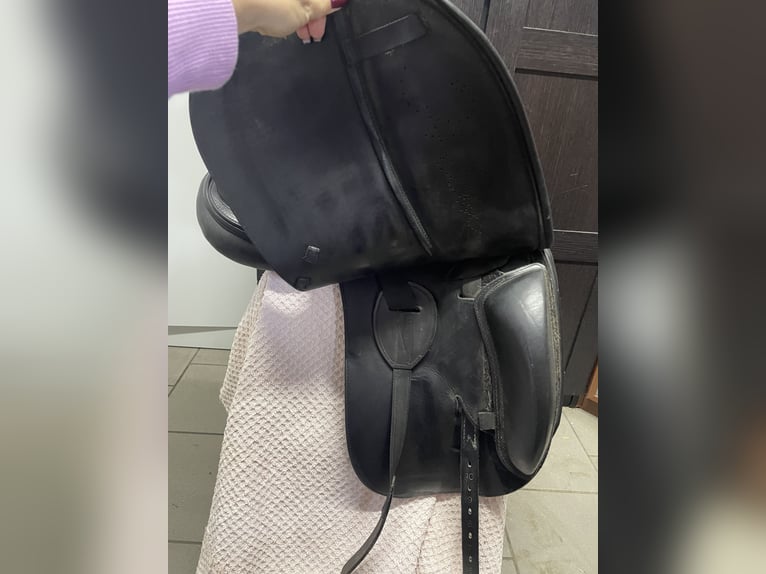 Prestige X Helen Dressursattel 17,5 Zoll schwarz 