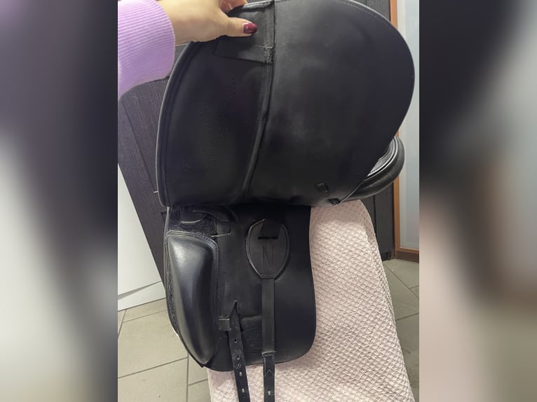 Prestige X Helen Dressursattel 17,5 Zoll schwarz 