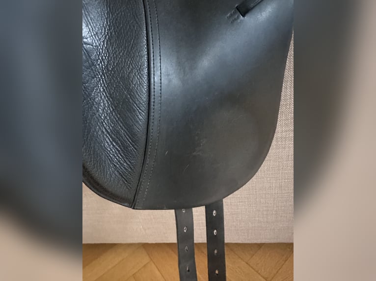 Röösli Dressursattel, kurz