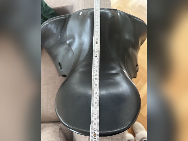Röösli Dressursattel, kurz