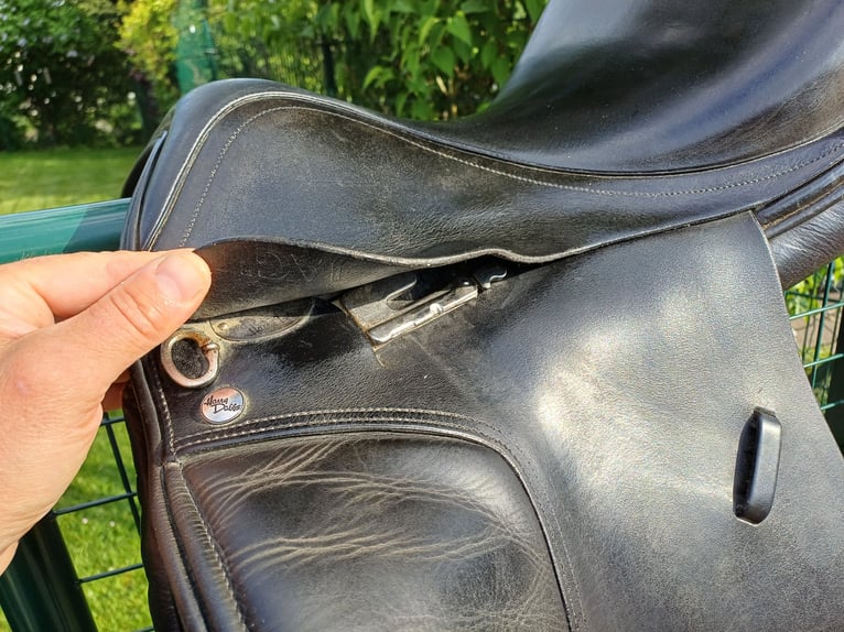 Sattel Dressursattel Marke Jaguar
