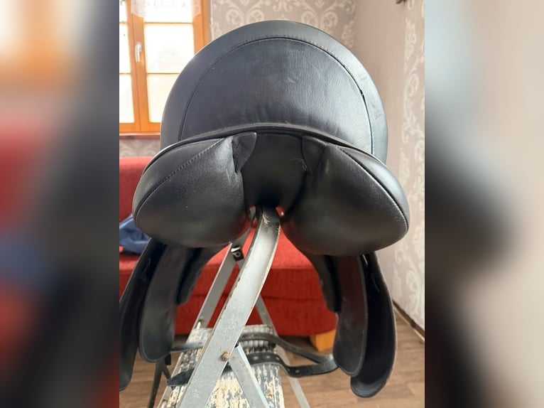 Schleese Nina Dressursattel, 1 Jahr alt, top Zustand 17,5