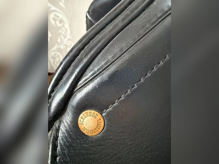 Schleese Nina Dressursattel, 1 Jahr alt, top Zustand 17,5