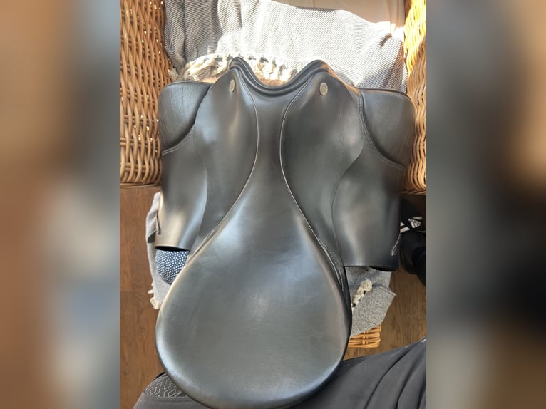 Schumacher dressursattel Dynamik SF 
