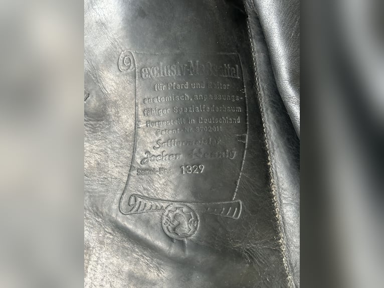 Sehr gepflegter Hennig Monoblatt Dressursattel