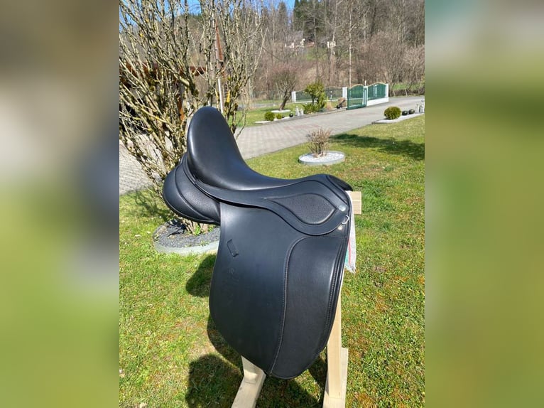 Sommer Diplomat LaVita Dressursattel