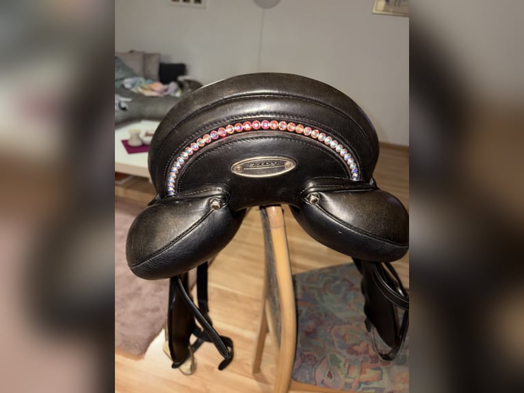 Stübben Centurion I Dressursattel 