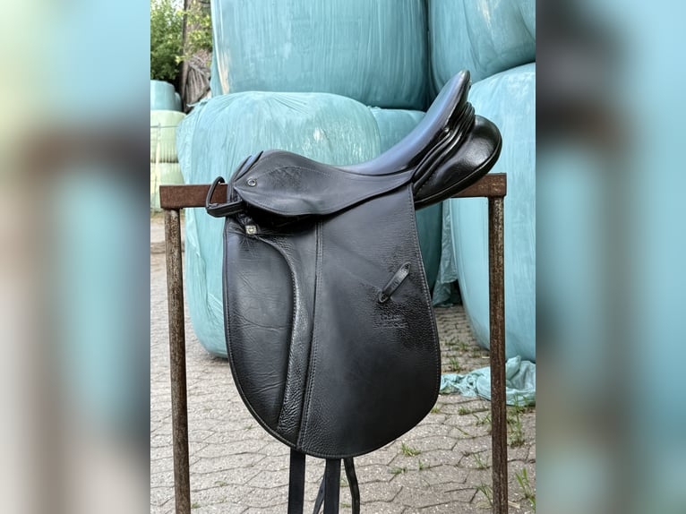 Stübben Tristan de Luxe Dressursattel 17 Zoll