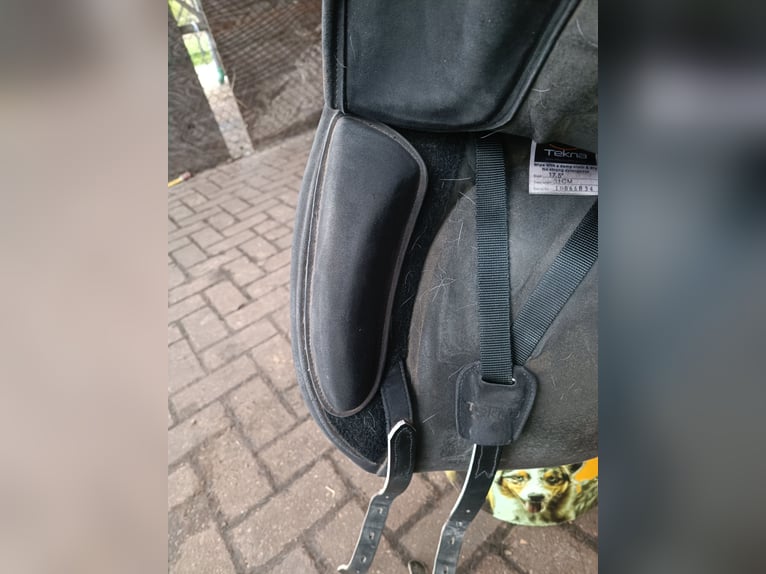 Tekna Dressursattel 17,5"