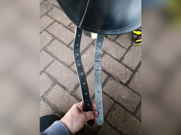 Tekna Dressursattel 17,5"