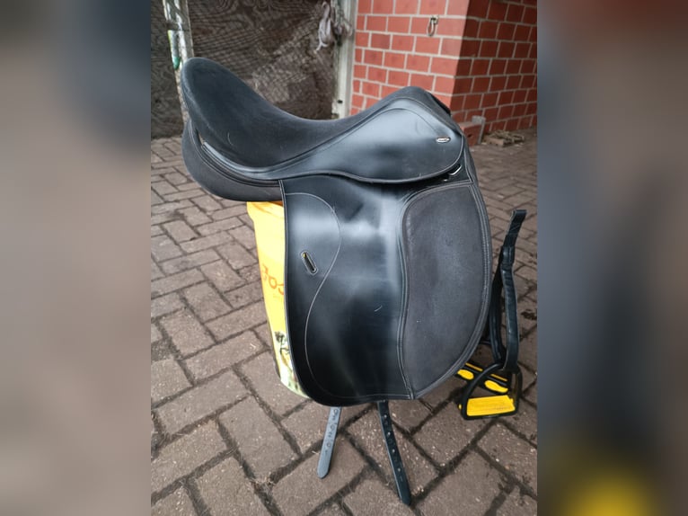 Tekna Dressursattel 17,5"