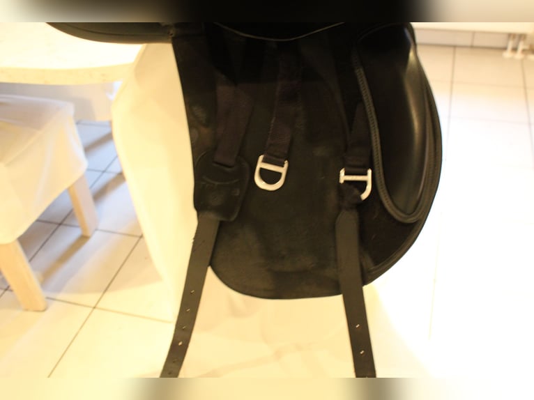 Tekna Dressursattel