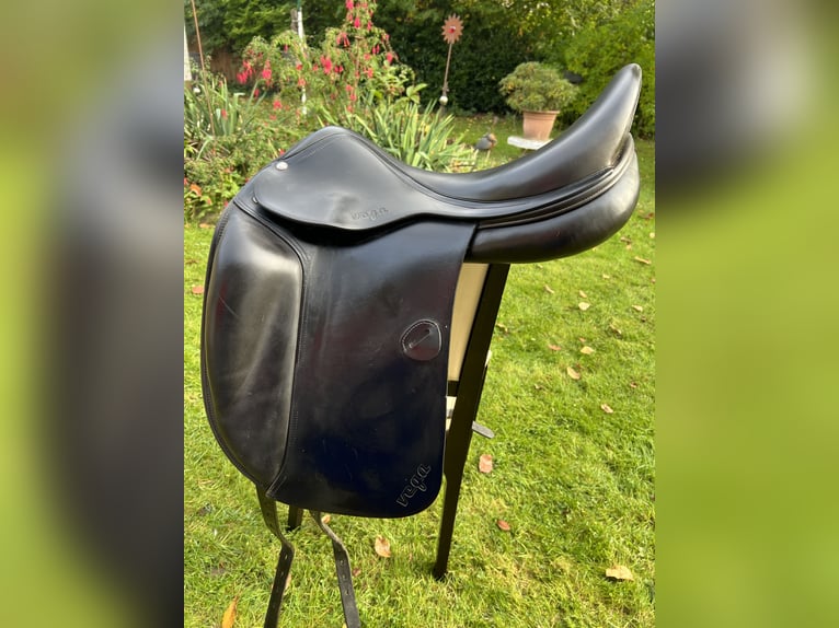 Vega Dressursattel 