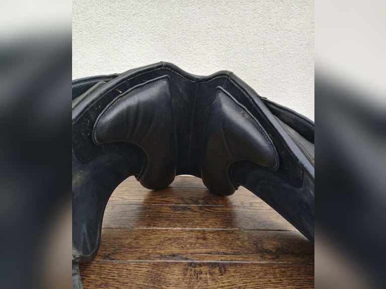 Wie neu! Hidalgo London DS Spezial – Flexibler Dressursattel inkl. Zubehör